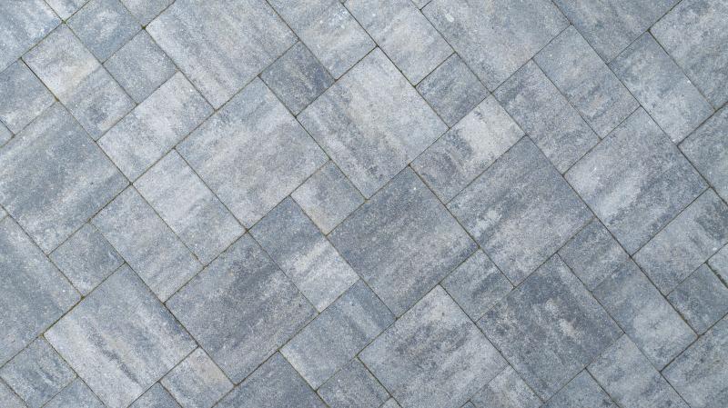 Création d'une terrasse en grès, quels avantages pour votre extérieur ?